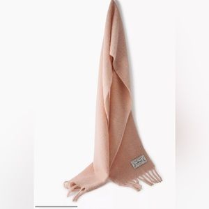 Wilfred- Classic Wool Scarf